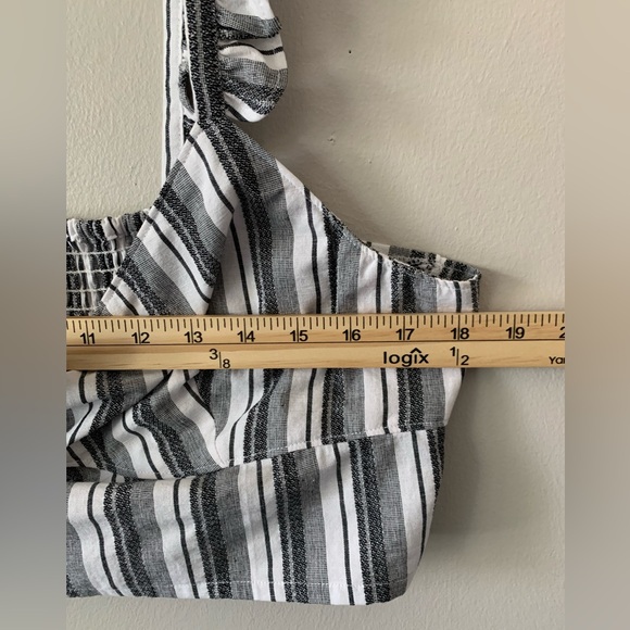 NEW Express Black White Stripe Cotton Ruffle Knot Crop Top Size Large Coastal - Picture 12 of 14